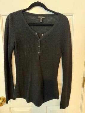 Bloomingdale's Aqua Black Cashmere Henley Sweater_Size Medium